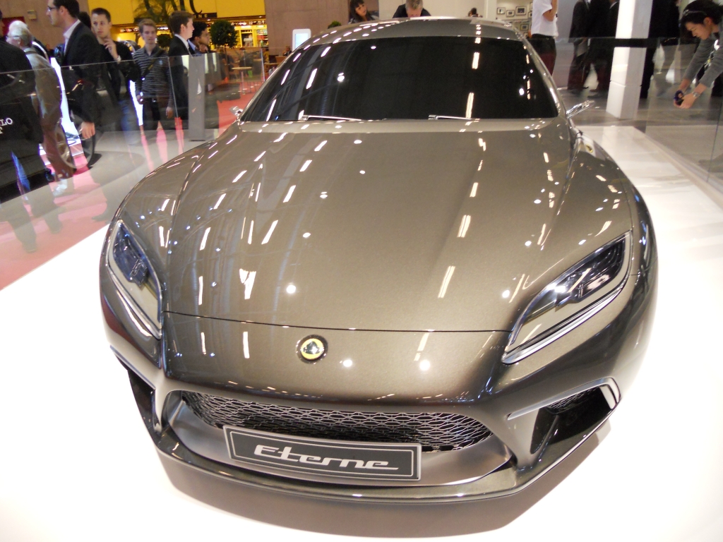 Paris 2010: Aufbruch bei Lotus