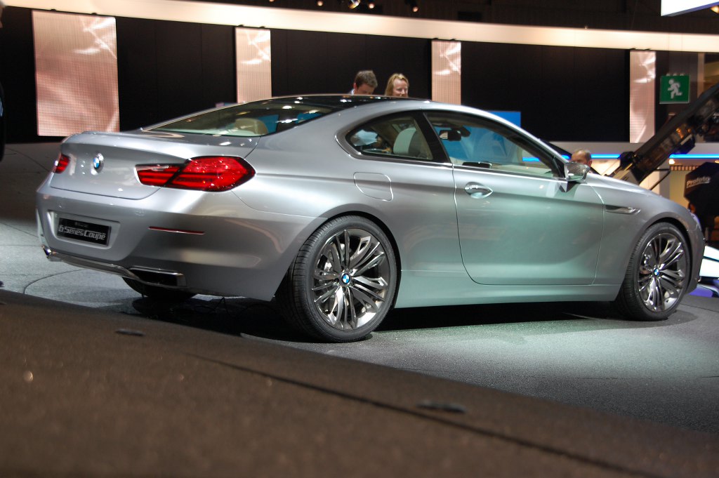 Paris 2010: BMW 6er Coupé Concept & BMW X3