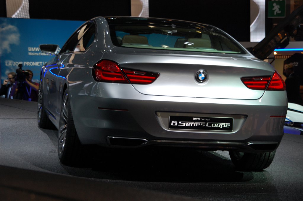 Paris 2010: BMW 6er Coupé Concept & BMW X3
