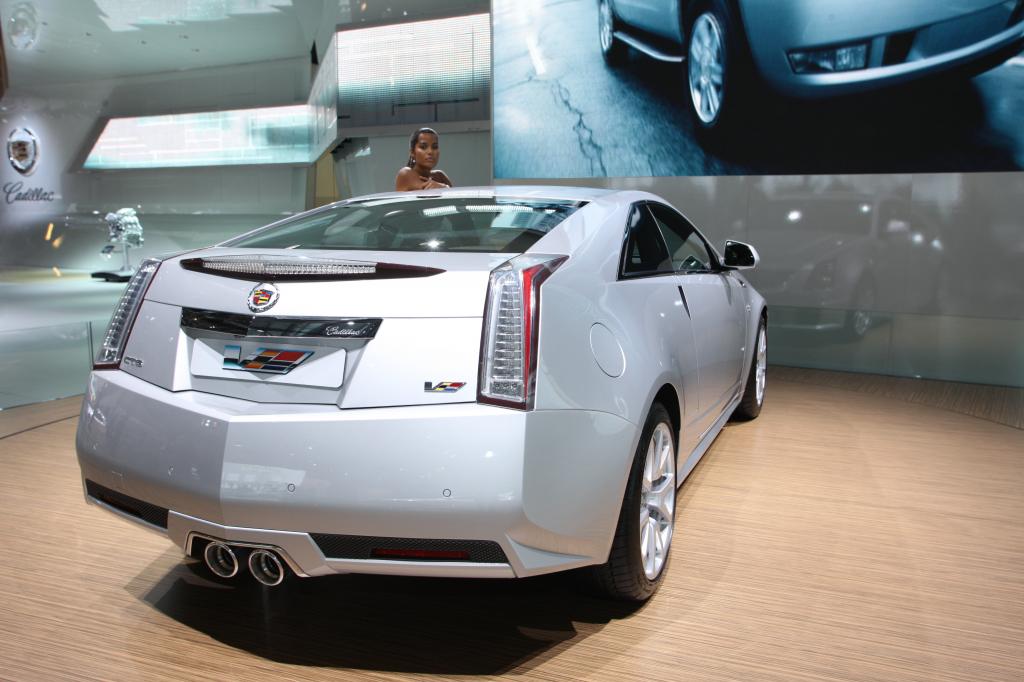 Paris 2010: Cadillac nimmt neuen Anlauf