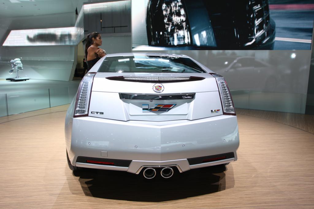 Paris 2010: Cadillac nimmt neuen Anlauf