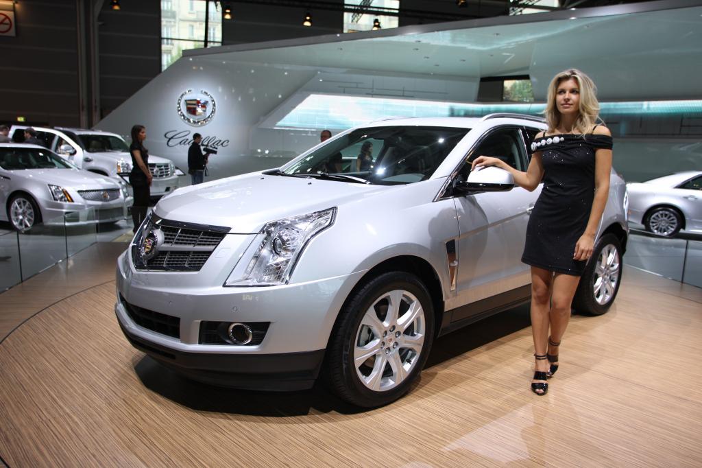 Paris 2010: Cadillac nimmt neuen Anlauf
