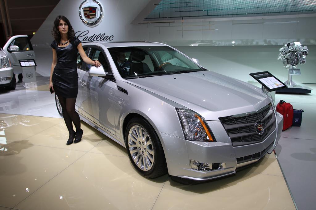 Paris 2010: Cadillac nimmt neuen Anlauf