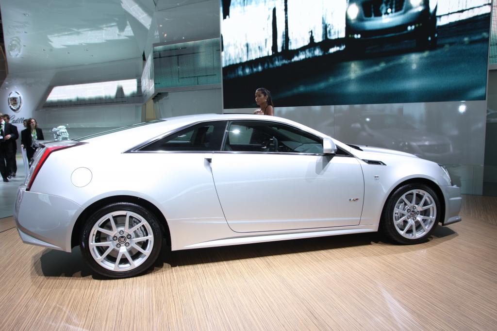Paris 2010: Cadillac nimmt neuen Anlauf