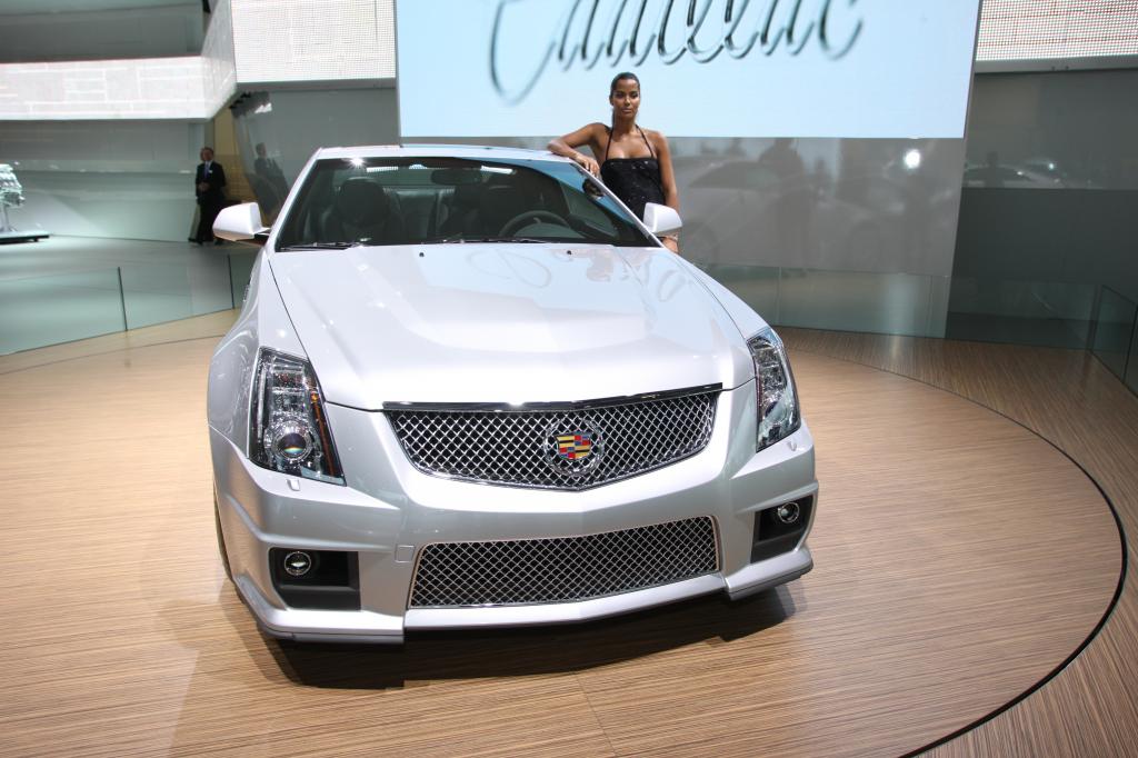Paris 2010: Cadillac nimmt neuen Anlauf