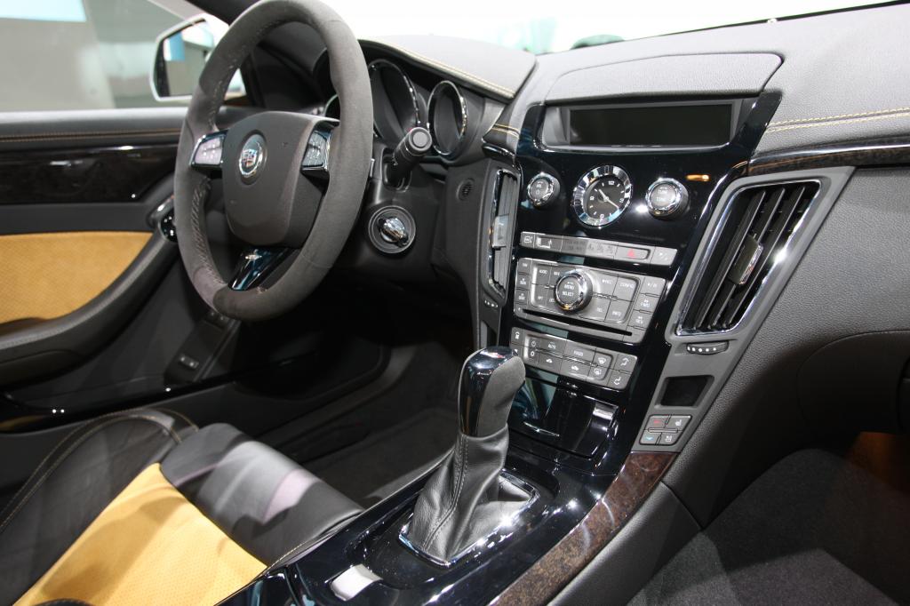 Paris 2010: Cadillac nimmt neuen Anlauf
