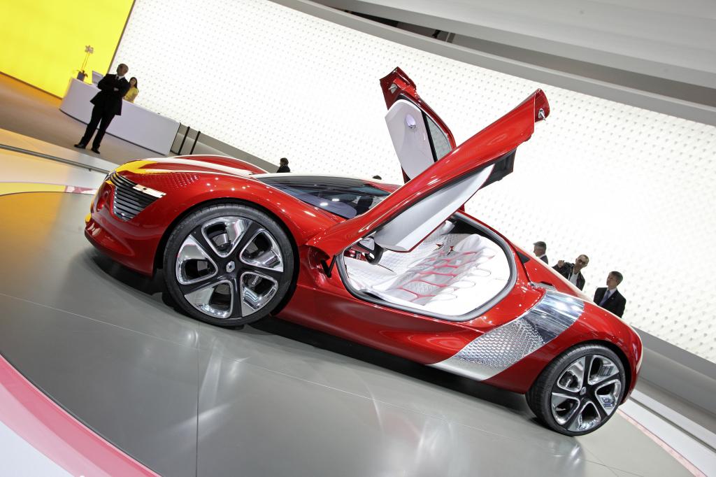 Paris 2010: Renault mit neuem Topmodell und Design-Vision mit Elektroantrieb