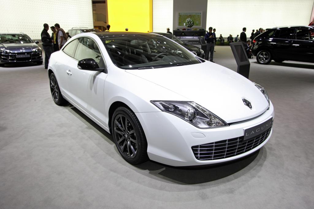 Paris 2010: Renault mit neuem Topmodell und Design-Vision mit Elektroantrieb