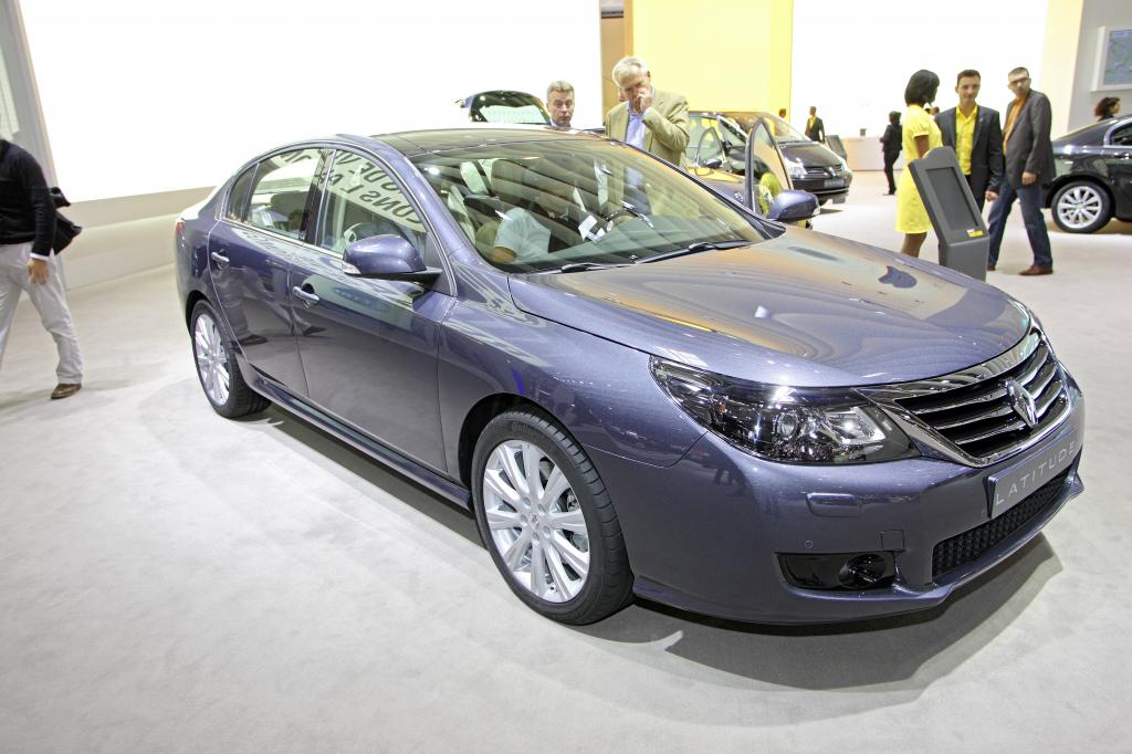 Paris 2010: Renault mit neuem Topmodell und Design-Vision mit Elektroantrieb