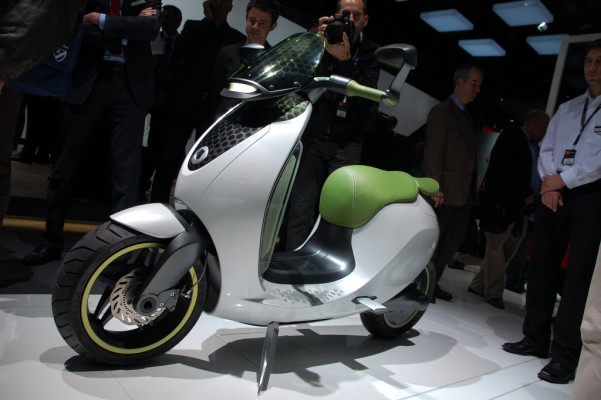 Paris 2010: Smart Elektro-Roller