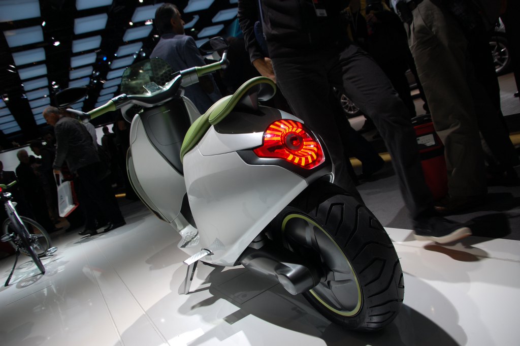 Paris 2010: Smart Elektro-Roller