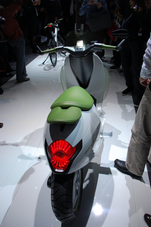 Paris 2010: Smart Elektro-Roller