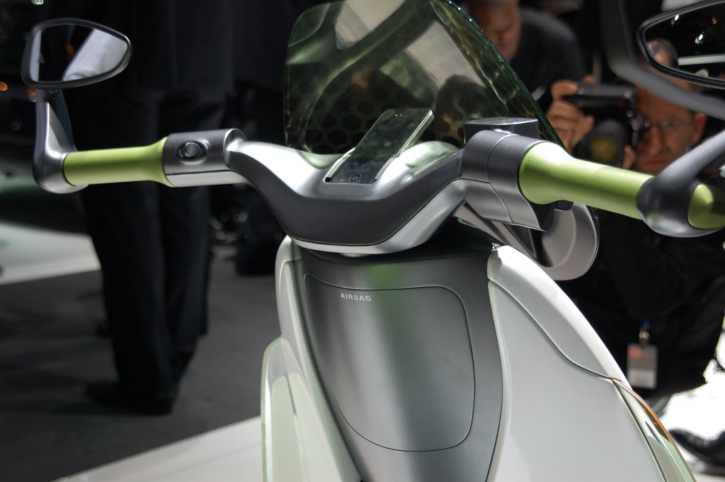 Paris 2010: Smart Elektro-Roller