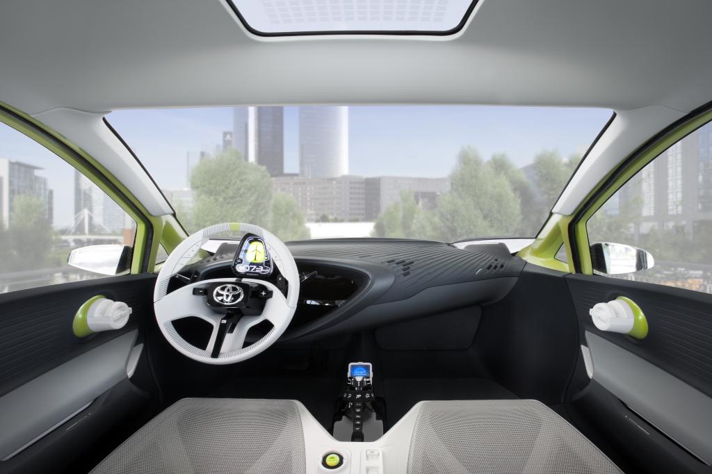 Paris 2010: Zwei Premieren bei Toyota