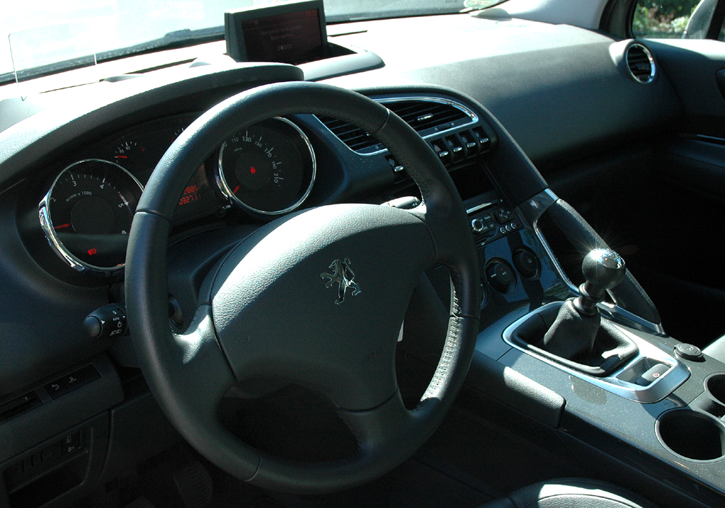 Peugeot 3008: Blick ins Cockpit generell. 