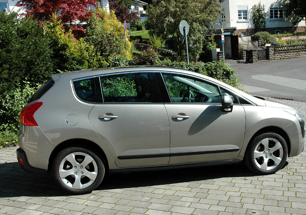Peugeot 3008: Seitenansicht.