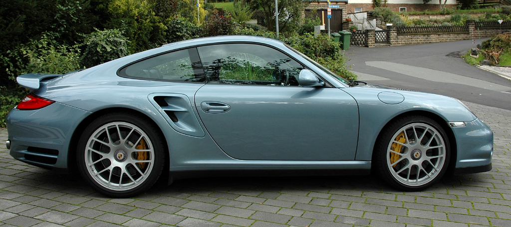 Porsche 911 Turbo S Coupé: Seitenansicht.