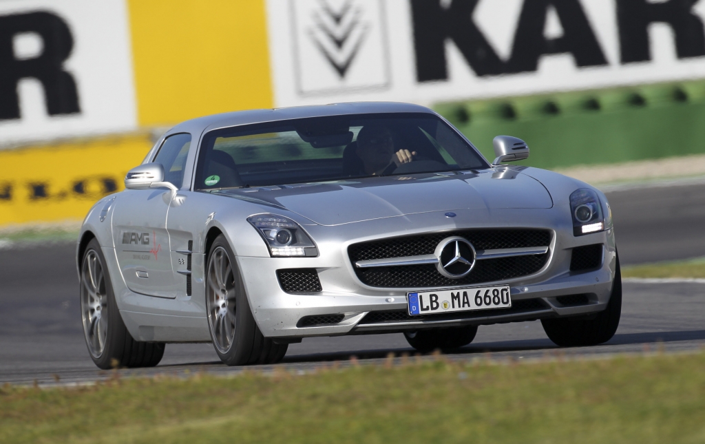 SLS meets GT5