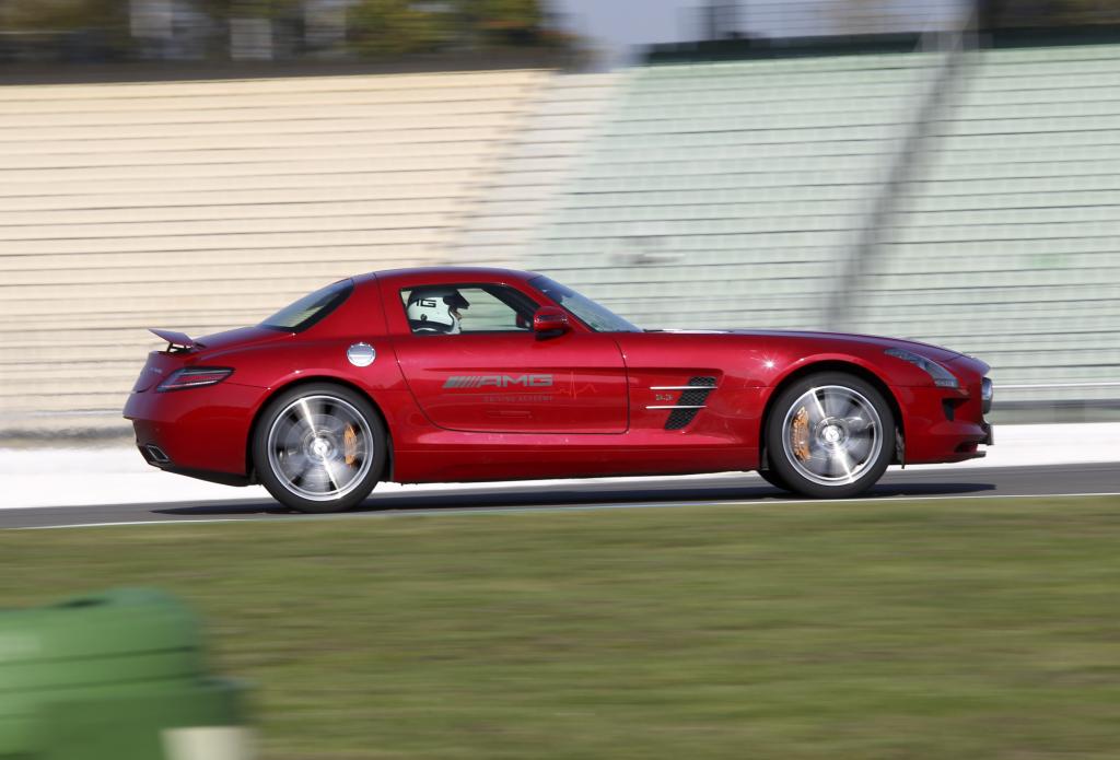 SLS meets GT5