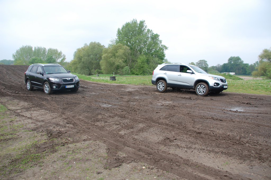 SUV-Duell Hyundai Santa Fe 2.2 CRDi 4WD vs. Kia Sorento 2.2 CRDi AWD: Koreanische Bruderschaft fürs Grobe