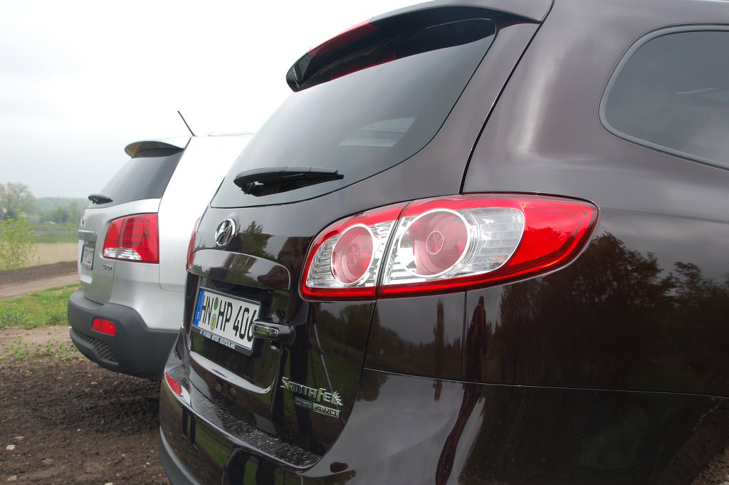 SUV-Duell Hyundai Santa Fe 2.2 CRDi 4WD vs. Kia Sorento 2.2 CRDi AWD: Koreanische Bruderschaft fürs Grobe
