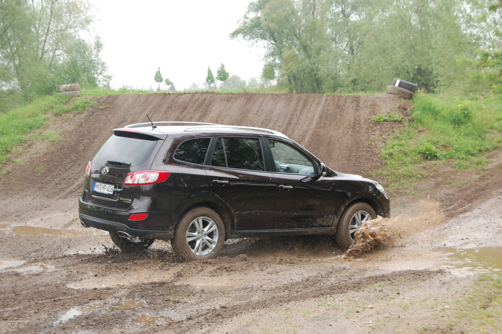 SUV-Duell Hyundai Santa Fe 2.2 CRDi 4WD vs. Kia Sorento 2.2 CRDi AWD: Koreanische Bruderschaft fürs Grobe