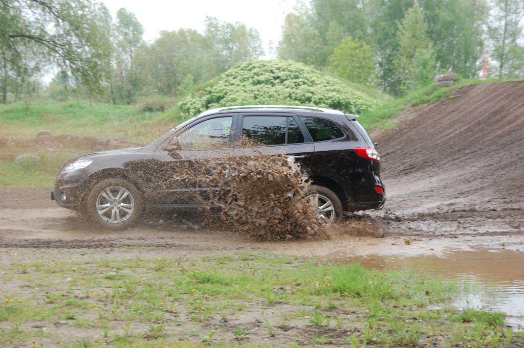 SUV-Duell Hyundai Santa Fe 2.2 CRDi 4WD vs. Kia Sorento 2.2 CRDi AWD: Koreanische Bruderschaft fürs Grobe