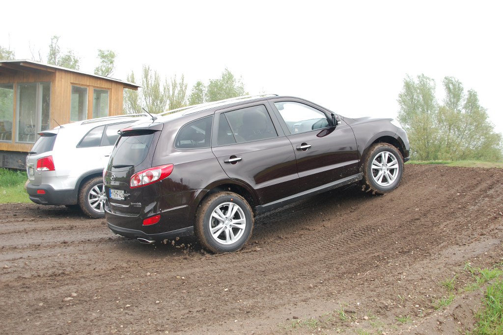 SUV-Duell Hyundai Santa Fe 2.2 CRDi 4WD vs. Kia Sorento 2.2 CRDi AWD: Koreanische Bruderschaft fürs Grobe