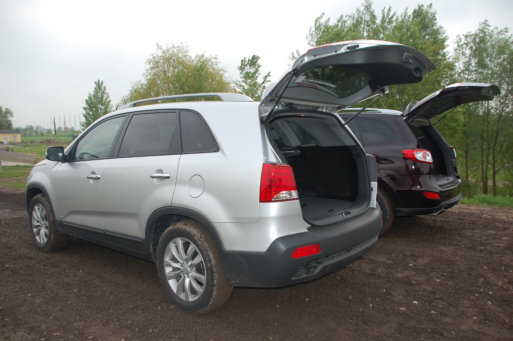 SUV-Duell Hyundai Santa Fe 2.2 CRDi 4WD vs. Kia Sorento 2.2 CRDi AWD: Koreanische Bruderschaft fürs Grobe