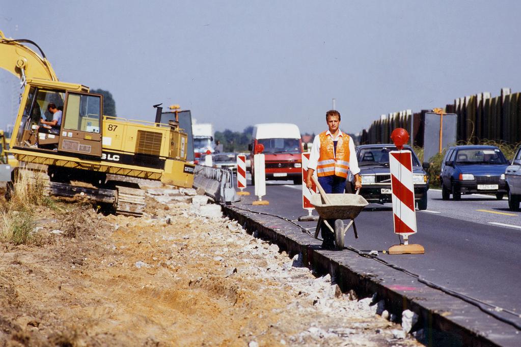 Straßenbau: Liegt unser Wald bald unter Beton?  