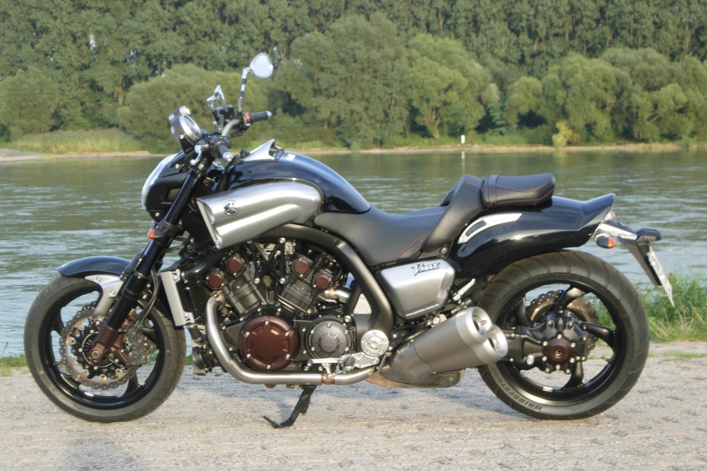 Test: Yamaha Vmax - Das Monsterbike