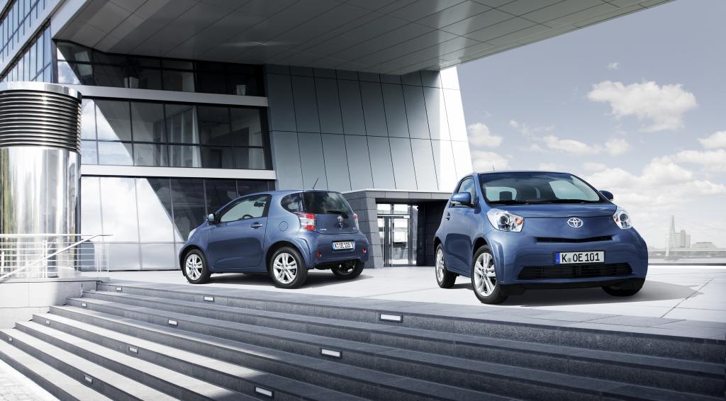 Toyota iQ.