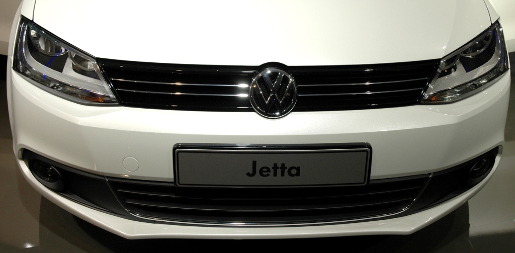 VW Jetta: Blick auf die Frontpartie. 