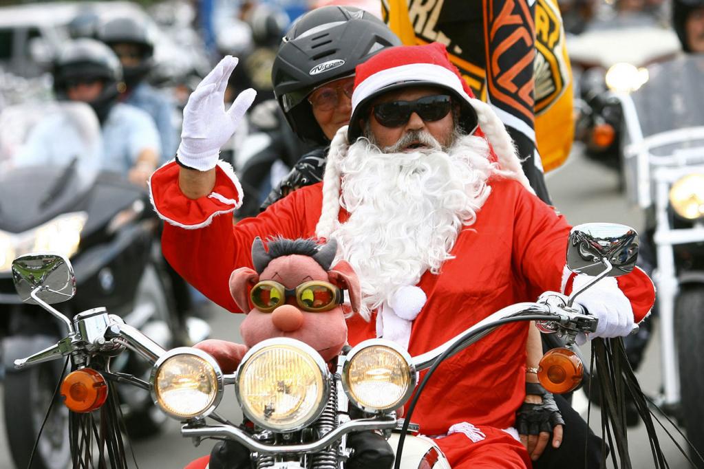 Auf dem Weihnachtsmarkt müssen Auto- und Motorradfahrer auf Alkohol verzichten. 