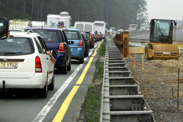 Autobahnchaos: Warum der November Staumonat Nummer eins ist 