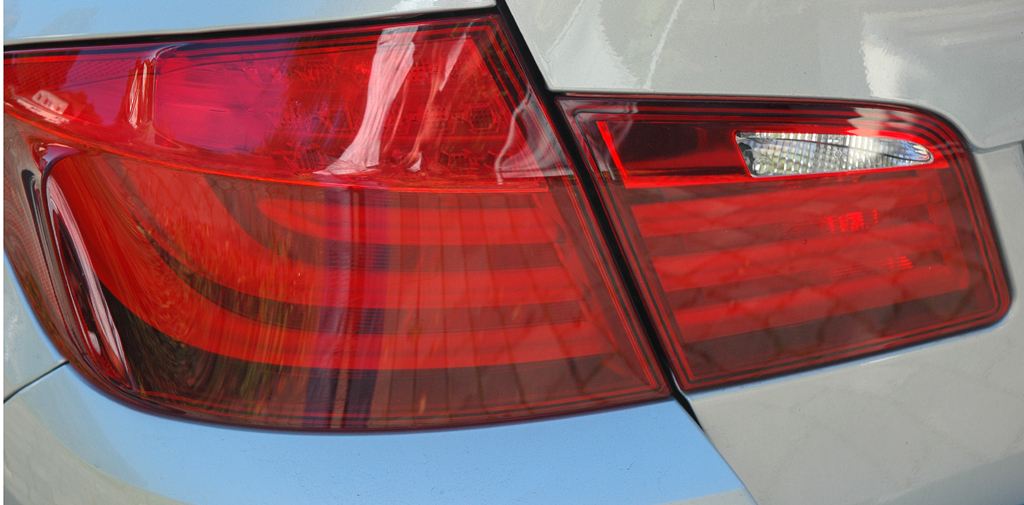BMW 530d: Moderne Leuchteinheit hinten. 