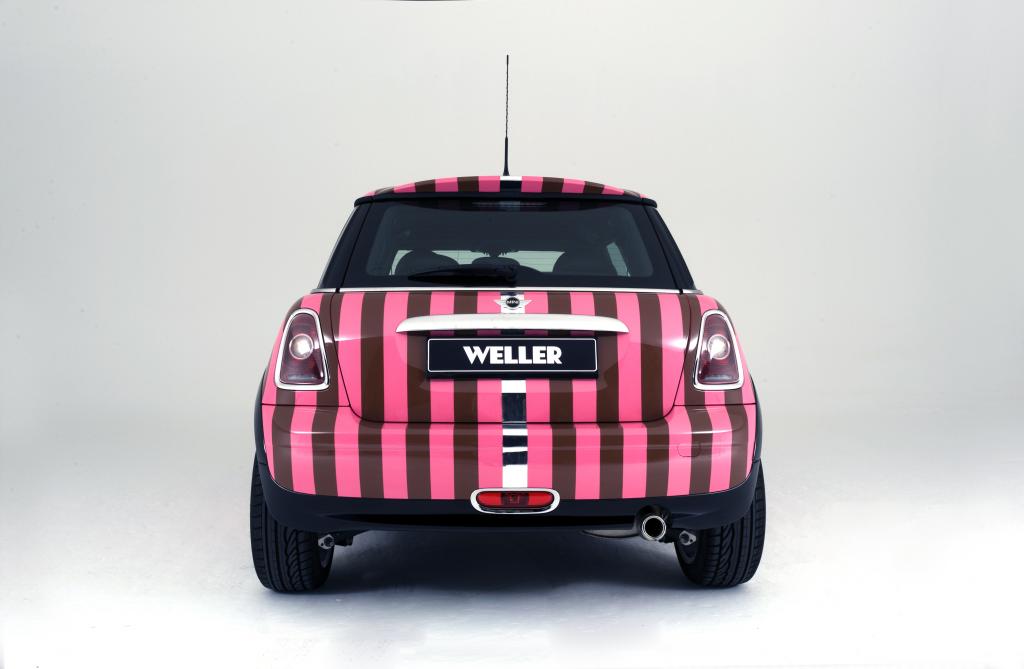 Der Musiker Paul Weller versteigert einen von ihm designten Mini Cooper für gute Zwecke.