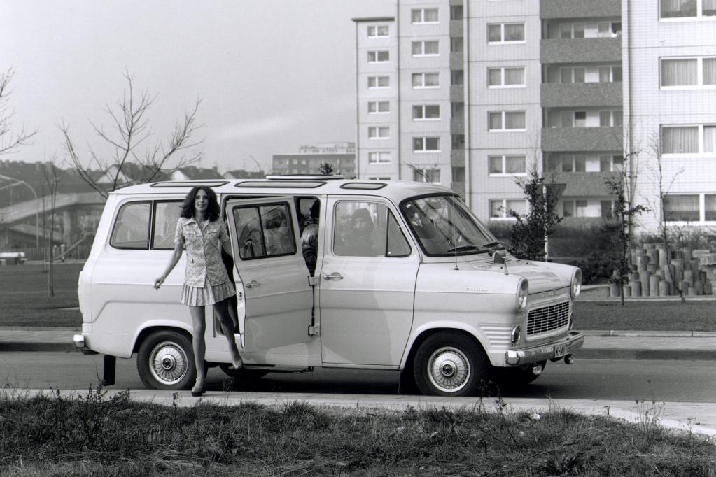 Der Transporter war von Anfang an auch als Kleinbus zu haben. 