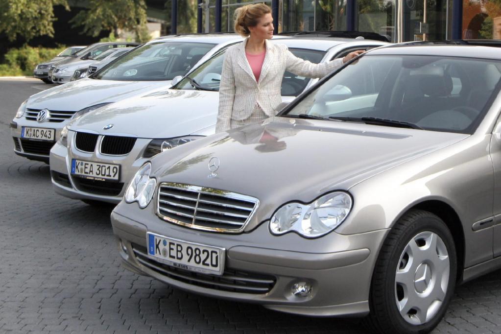 Deutsche wollen ungern auf Auto verzichten 