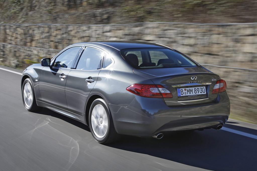 Die Basisausstattung des Infiniti M30d ist umfangreich. 