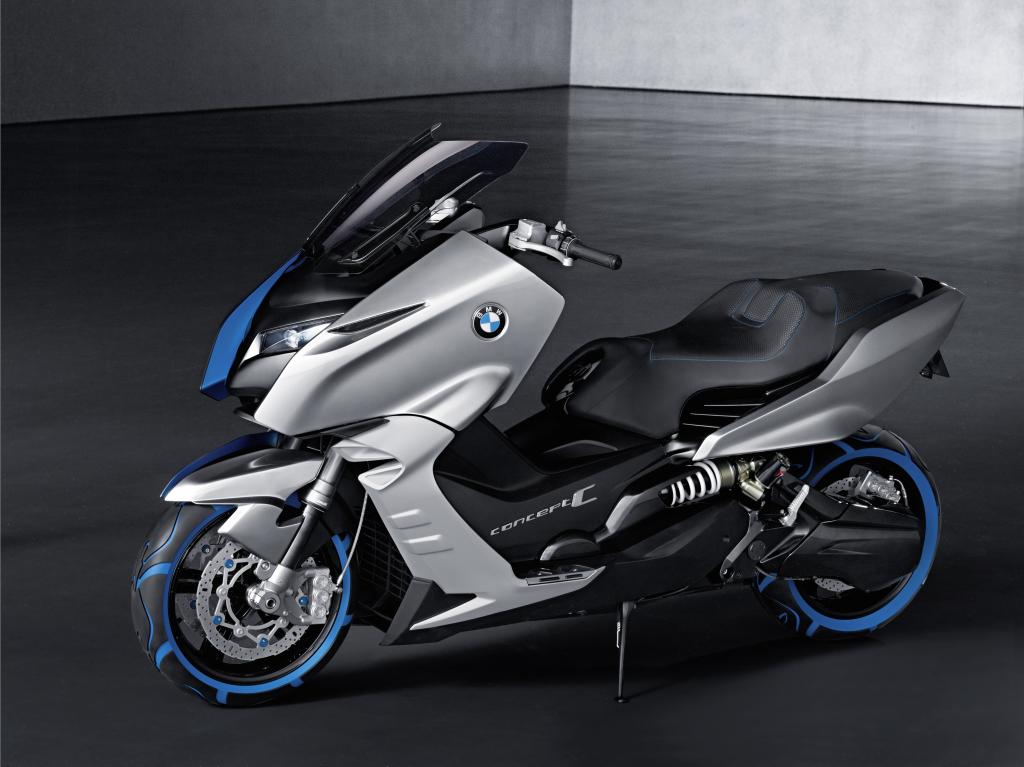 EICMA 2010: BMW plant Großroller und zeigt erste Studie