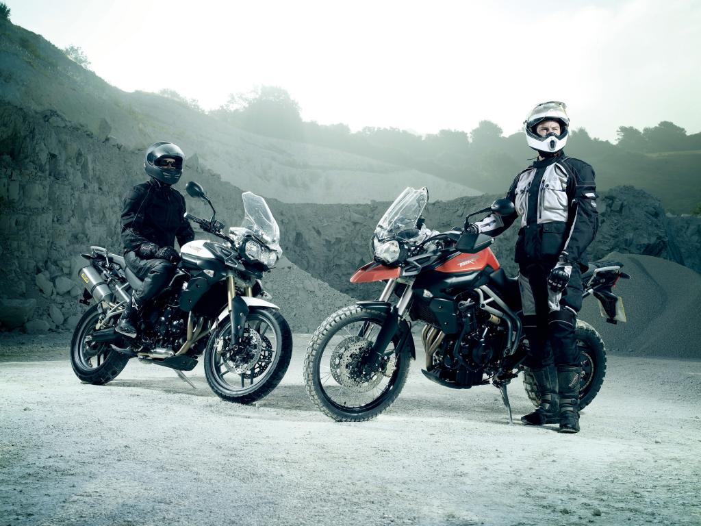 EICMA 2010: Triumph präsentiert die Tiger 800