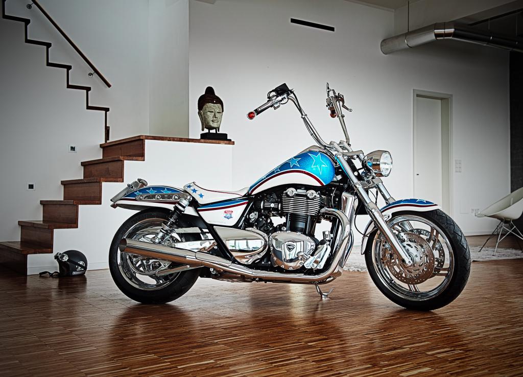 Einzelstück: Triumph Thunderbird „Dennis-Hopper-Tribute“.