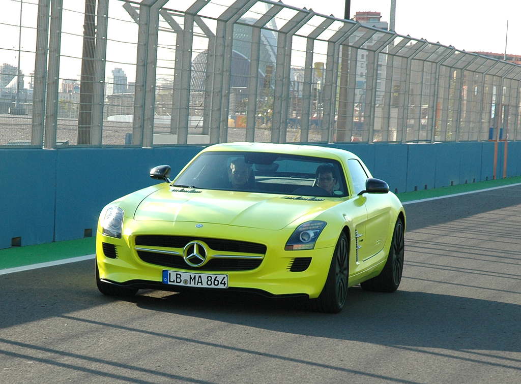Elektro-Renner: Mercedes-Prototyp SLS AMG E-Cell. 