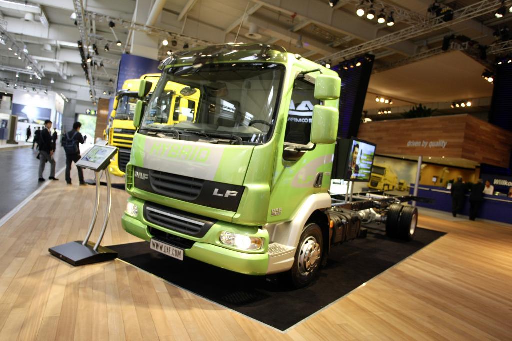 Erster DAF LF Hybrid bestellt