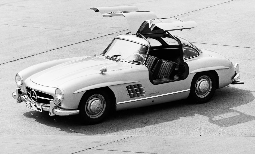 Für einen Mercedes 300SL Flügeltürer kostet selbst in einem schlechten Zustand 500 000 Euro. 