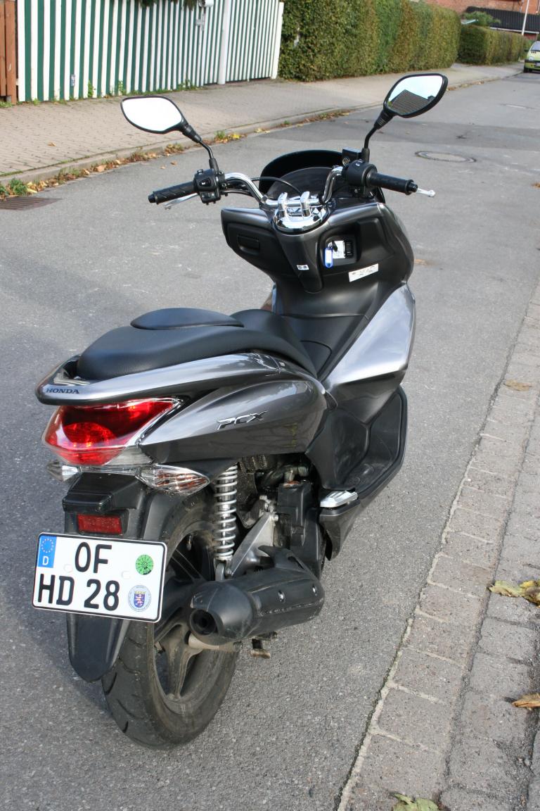 Fahrbericht Honda PCX: Spar-Roller mit hohem Spaß-Potenzial