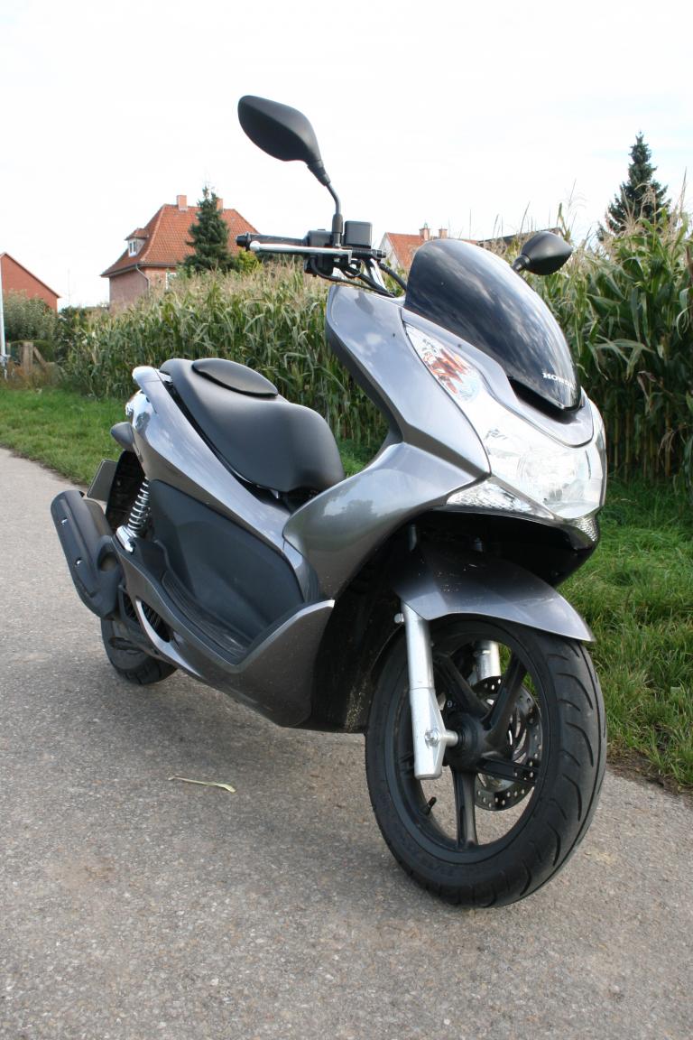Fahrbericht Honda PCX: Spar-Roller mit hohem Spaß-Potenzial