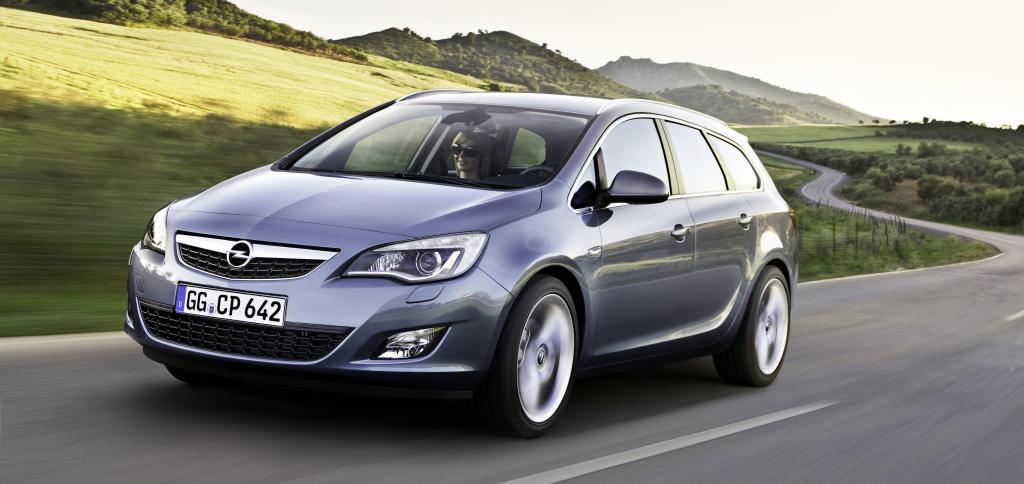 Fast schon Mittelklasse Opel Astra Sports Tourer