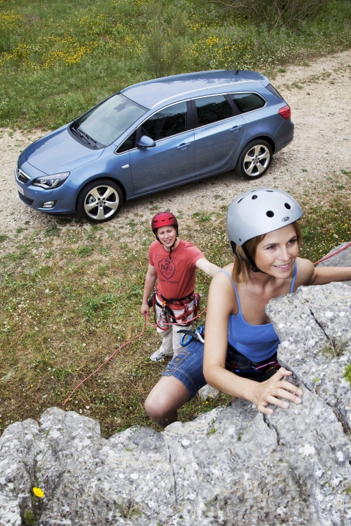 Fast schon Mittelklasse Opel Astra Sports Tourer